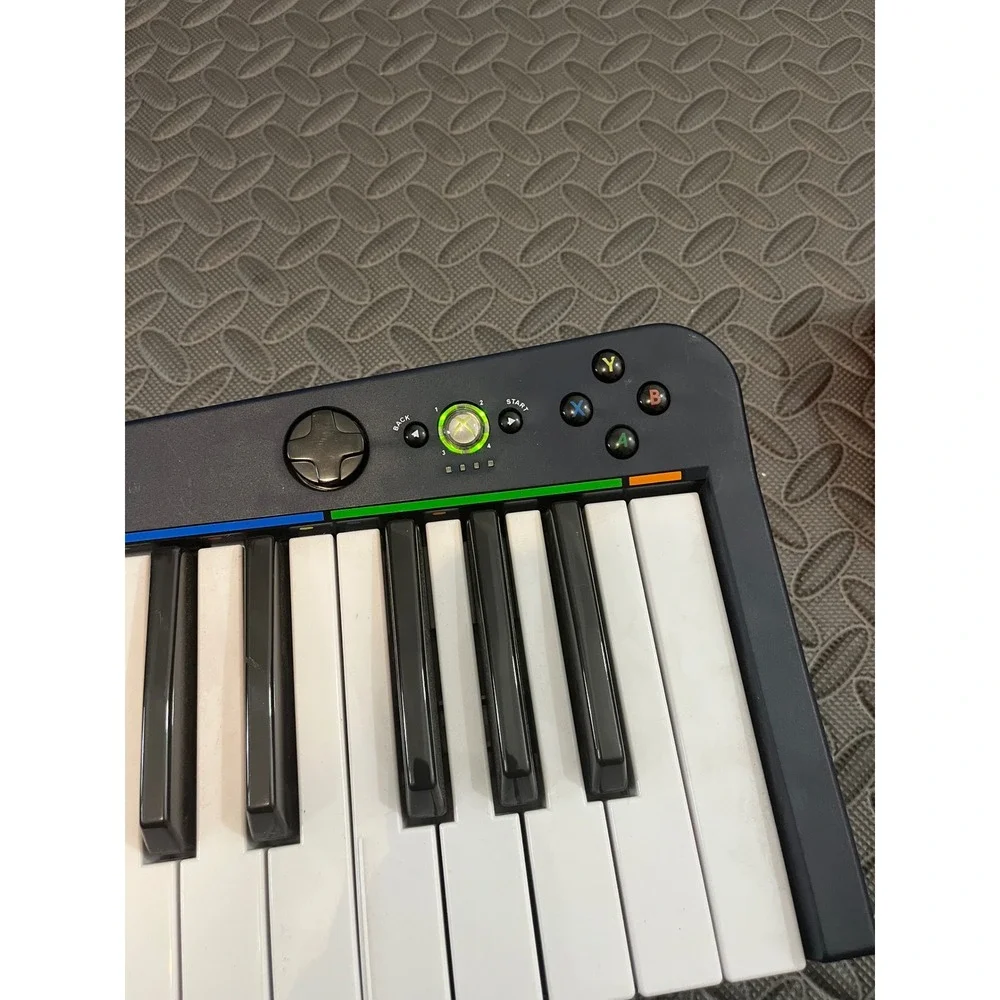 Mad Catz Rock Band 3 Wireless Keyboard Xbox 360 OS Black Keytar Controller